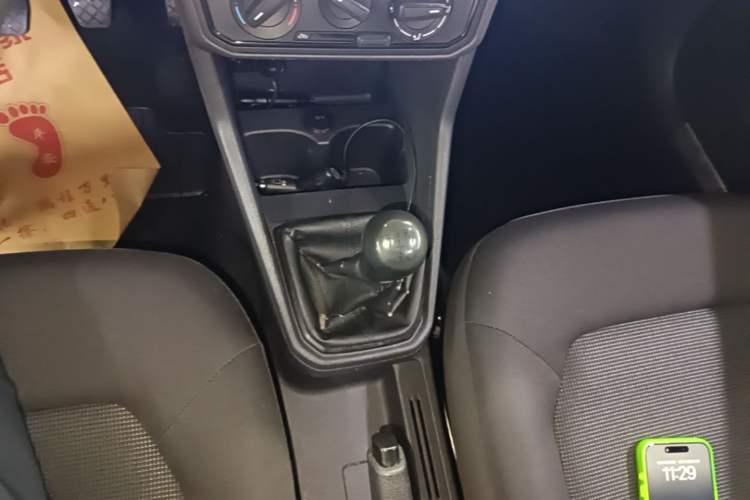 Used Volkswagen Jetta 2017 1.4L Manual Fashion Edition Gear Lever