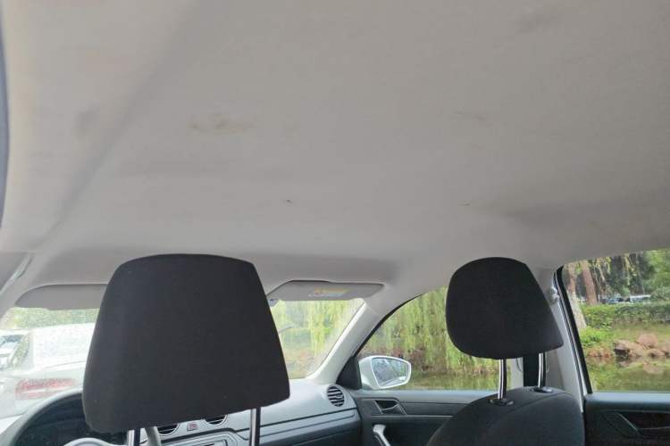 Used Volkswagen Jetta 2017 1.4L Manual Fashion Edition Headliner