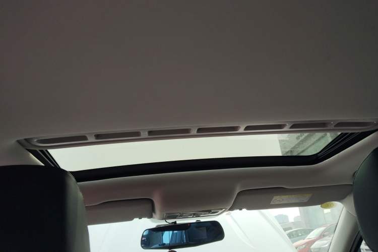 Used Volkswagen Jetta 2017 1.5L Automatic Comfort Model Headliner