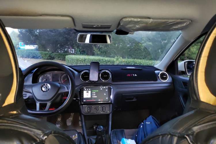Used Volkswagen Jetta 2017 1.4L Manual Fashion Edition Headliner