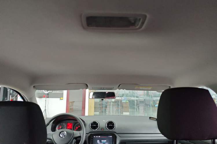 Used Volkswagen Jetta 2017 1.5L Manual Fashion Edition Headliner
