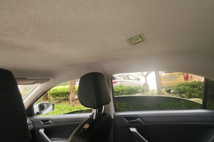 Used Volkswagen Jetta 2017 1.5L Manual Fashion Edition Headliner