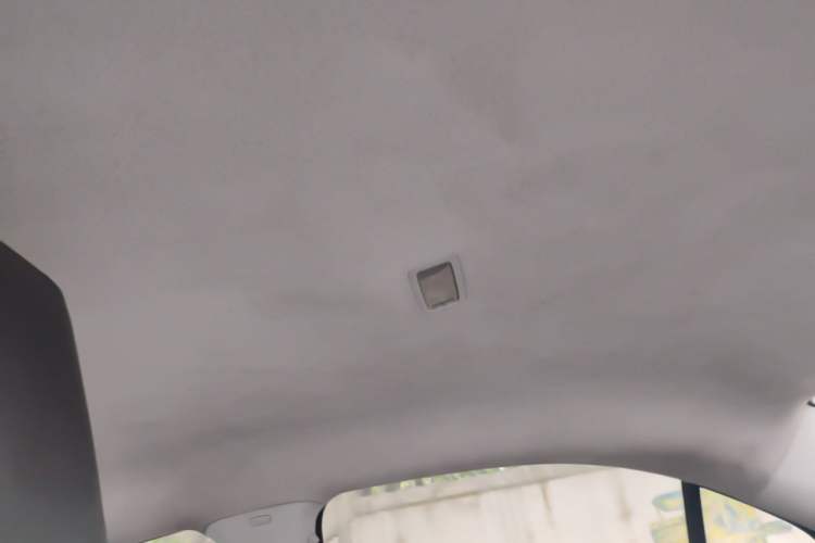 Used Volkswagen Jetta 2017 1.4L Manual Fashion Edition Headliner