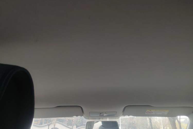 Used Volkswagen Jetta 2017 1.4L Manual Fashion Edition Headliner