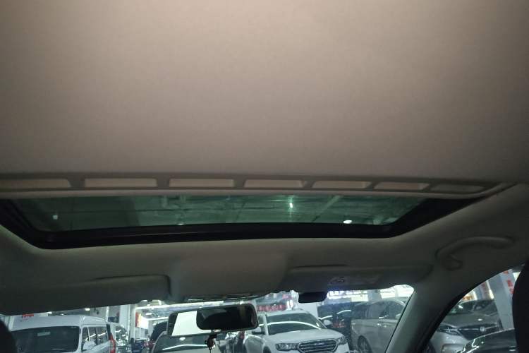 Used Volkswagen Jetta 2017 1.5L Automatic Comfort Model Headliner