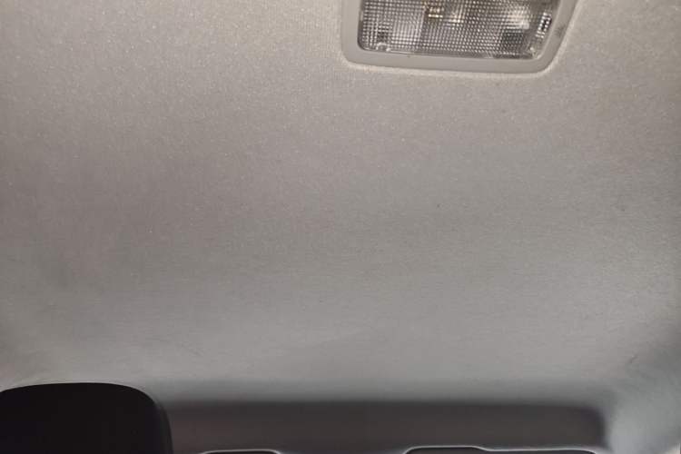 Used Volkswagen Jetta 2017 1.5L Manual Fashion Edition Headliner