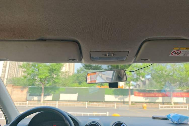 Used Volkswagen Jetta 2017 1.5L Manual Fashion Edition Headliner