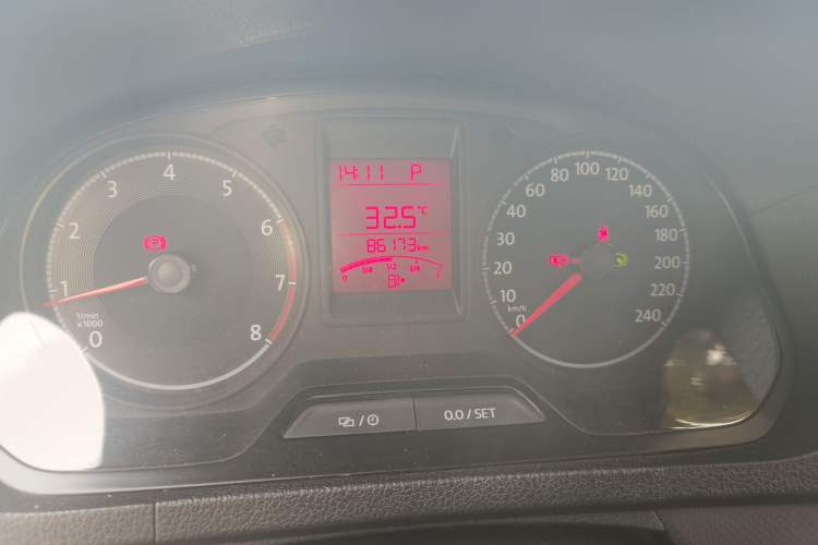 Used Volkswagen Jetta 2017 1.5L Automatic Fashion Model Instrument Cluster