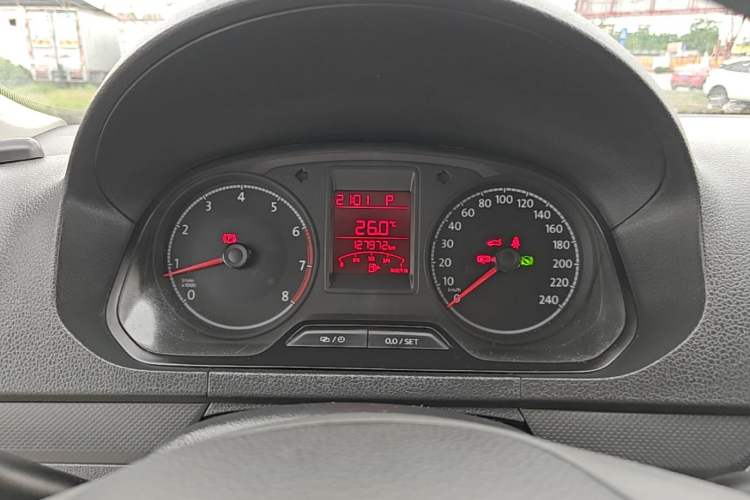 Used Volkswagen Jetta 2017 1.5L Automatic Fashion Model Instrument Cluster