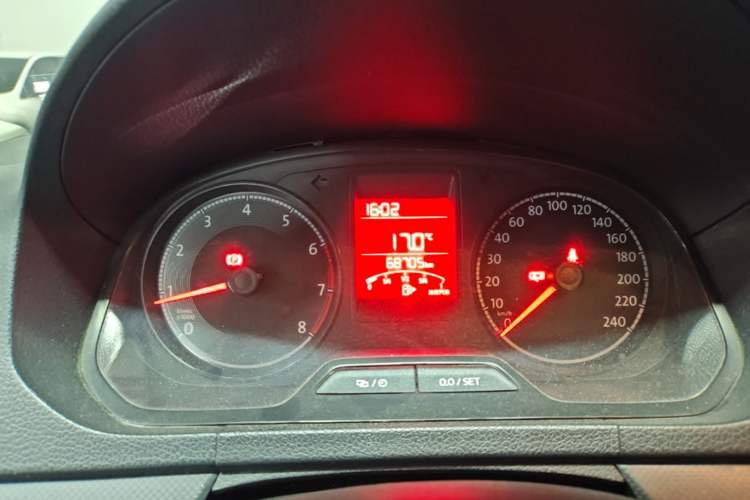 Used Volkswagen Jetta 2017 1.4L Manual Fashion Edition Instrument Cluster