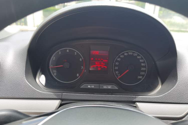 Used Volkswagen Jetta 2017 1.5L Manual Comfort Model Instrument Cluster