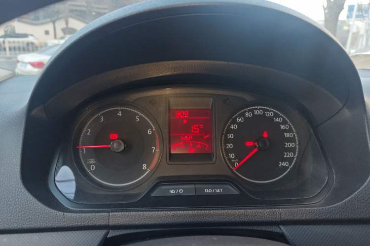 Used Volkswagen Jetta 2017 1.4L Manual Fashion Edition Instrument Cluster