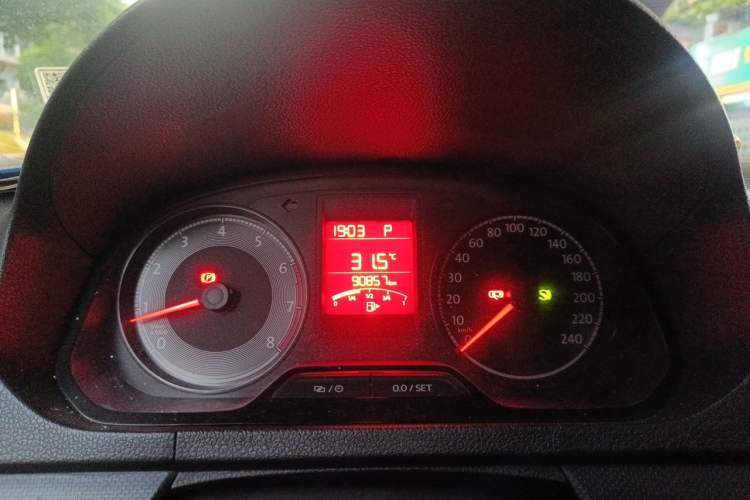 Used Volkswagen Jetta 2017 1.5L Automatic Fashion Model Instrument Cluster