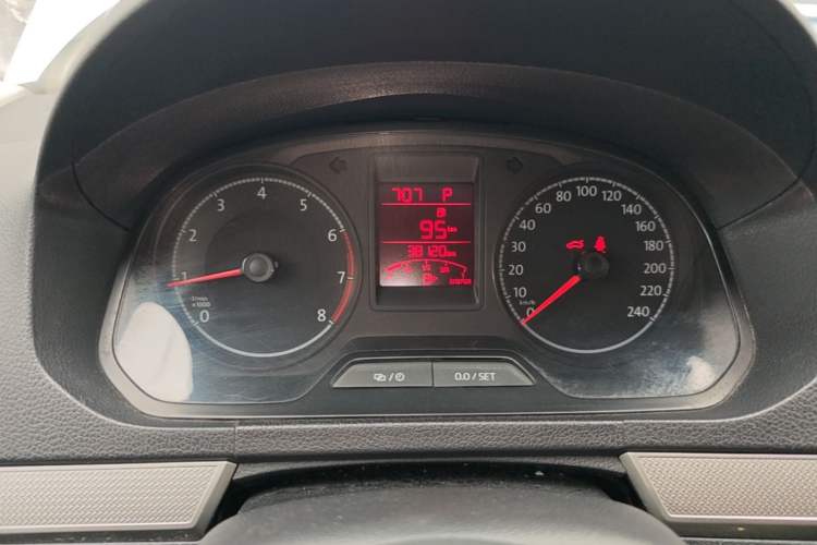 Used Volkswagen Jetta 2017 1.5L Automatic Comfort Model Instrument Cluster