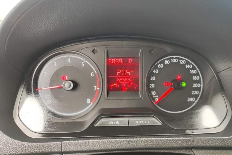 Used Volkswagen Jetta 2017 1.5L Automatic Fashion Model Instrument Cluster