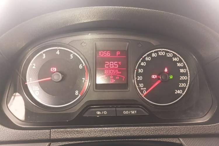 Used Volkswagen Jetta 2017 1.5L Automatic Fashion Model Instrument Cluster