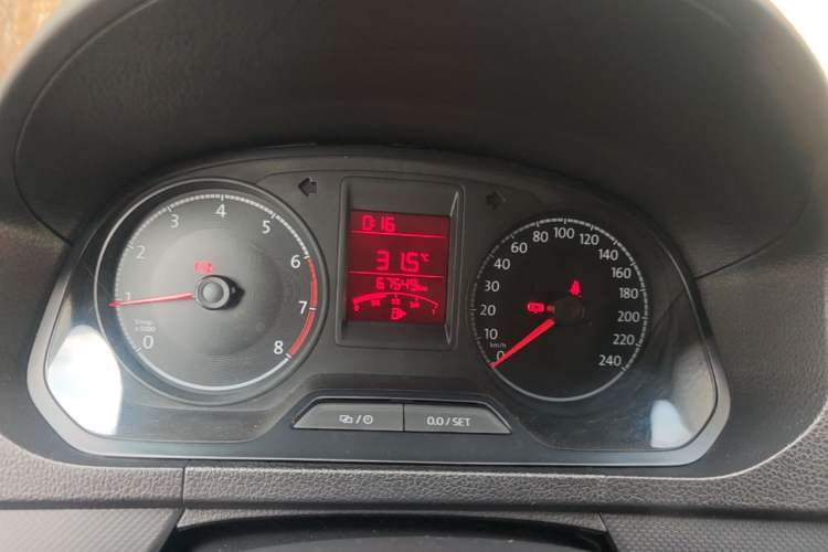 Used Volkswagen Jetta 2017 1.5L Manual Fashion Edition Instrument Cluster