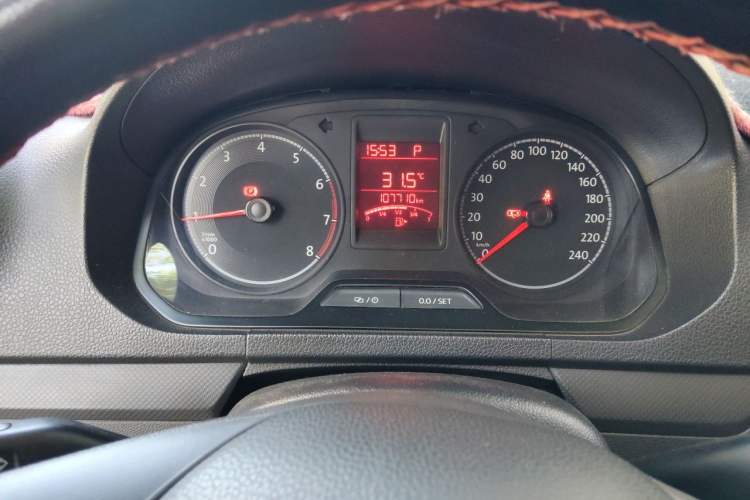 Used Volkswagen Jetta 2017 1.5L Automatic Fashion Model Instrument Cluster