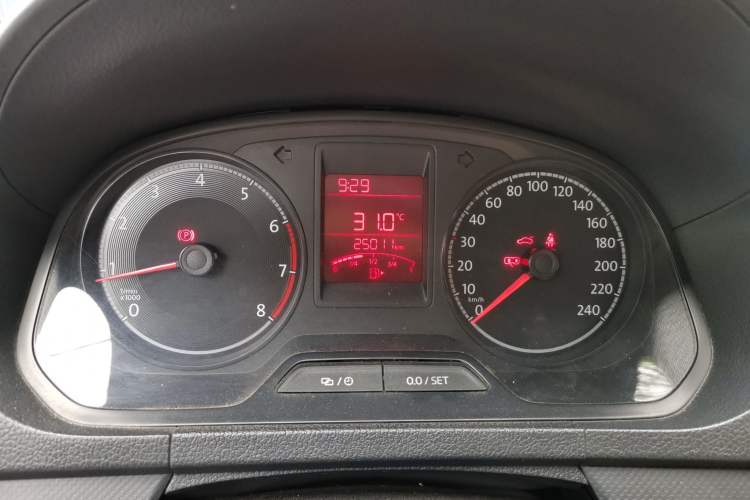 Used Volkswagen Jetta 2017 1.4L Manual Fashion Edition Instrument Cluster