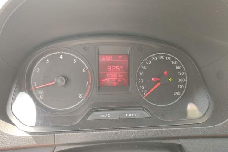 Used Volkswagen Jetta 2017 1.5L Automatic Fashion Model Instrument Cluster