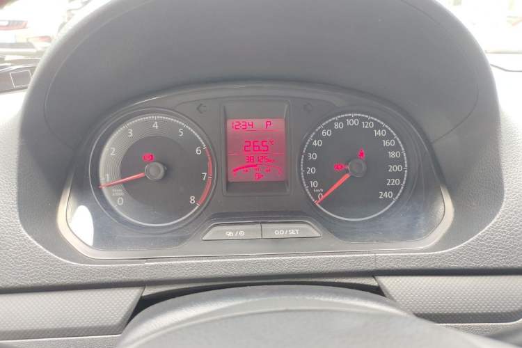 Used Volkswagen Jetta 2017 1.5L Automatic Fashion Model Instrument Cluster