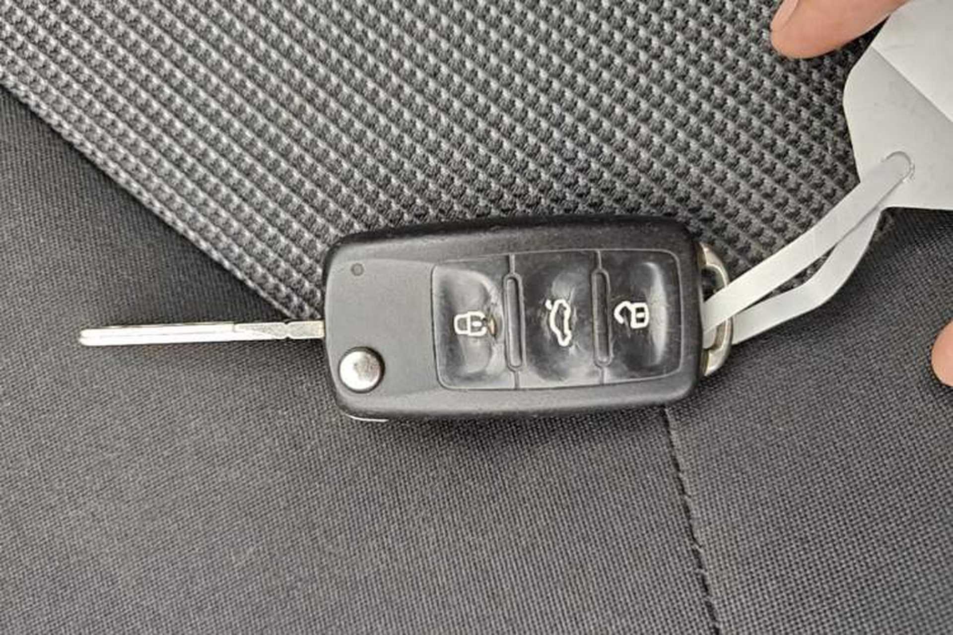 Used Volkswagen Jetta 2017 1.5L Automatic Fashion Model Interior 1