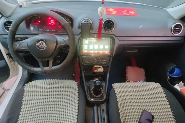 Used Volkswagen Jetta 2017 1.4L Manual Fashion Edition Interior 2