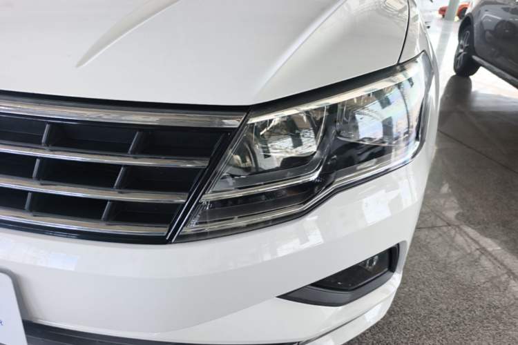 Used Volkswagen Jetta 2017 1.5L Automatic Comfort Model Left Front Headlight