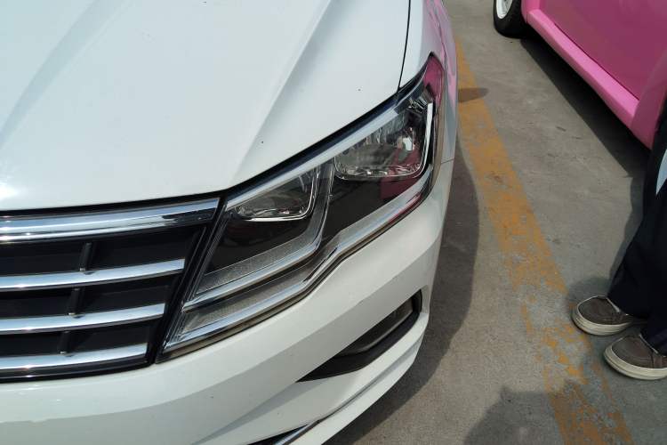 Used Volkswagen Jetta 2017 1.5L Automatic Comfort Model Left Front Headlight