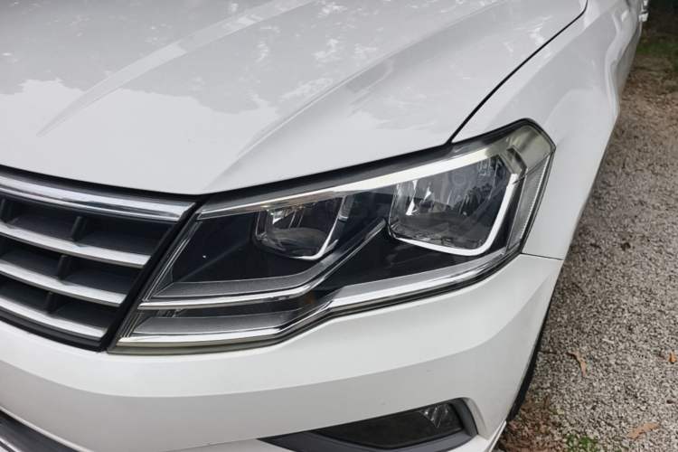Used Volkswagen Jetta 2017 1.5L Automatic Comfort Model Left Front Headlight