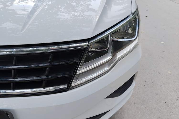 Used Volkswagen Jetta 2017 1.4L Manual Fashion Edition Left Front Headlight