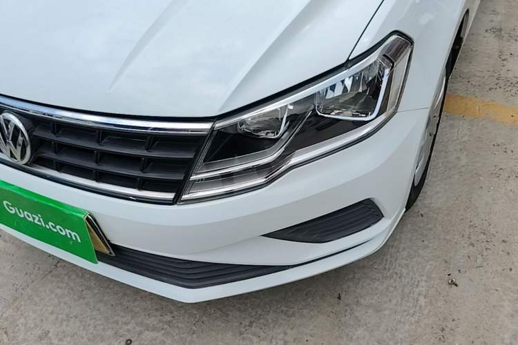 Used Volkswagen Jetta 2017 1.5L Automatic Fashion Model Left Front Headlight