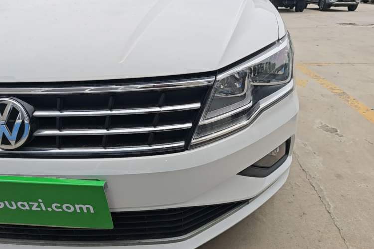 Used Volkswagen Jetta 2017 1.5L Automatic Comfort Model Left Front Headlight