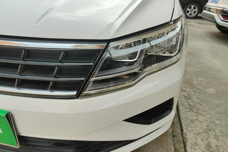 Used Volkswagen Jetta 2017 1.4L Manual Fashion Edition Left Front Headlight