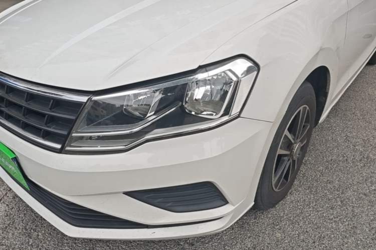 Used Volkswagen Jetta 2017 1.4L Manual Fashion Edition Left Front Headlight