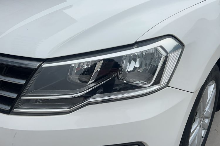 Used Volkswagen Jetta 2017 1.5L Automatic Comfort Model Left Front Headlight