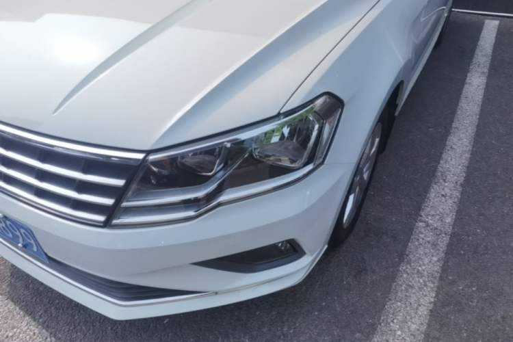 Used Volkswagen Jetta 2017 1.5L Automatic Comfort Model Left Front Headlight