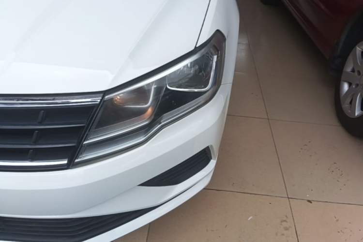 Used Volkswagen Jetta 2017 1.5L Automatic Fashion Model Left Front Headlight