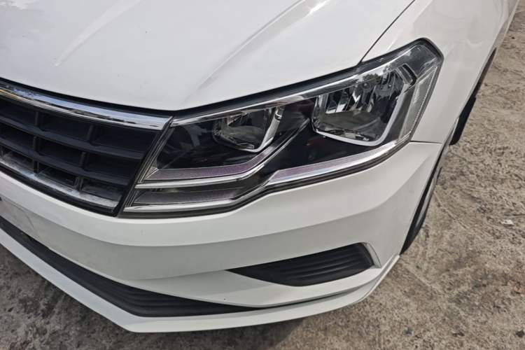 Used Volkswagen Jetta 2017 1.4L Manual Fashion Edition Left Front Headlight