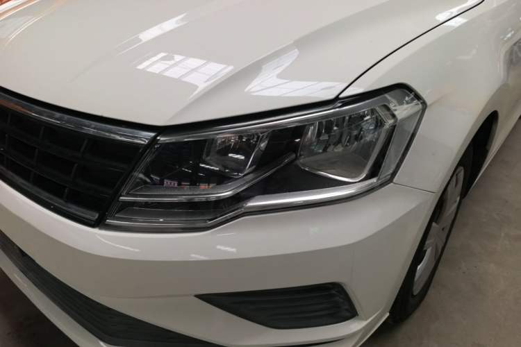 Used Volkswagen Jetta 2017 1.4L Manual Fashion Edition Left Front Headlight