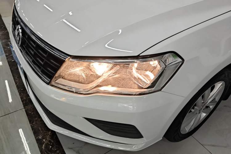 Used Volkswagen Jetta 2017 1.5L Automatic Fashion Model Left Front Headlight