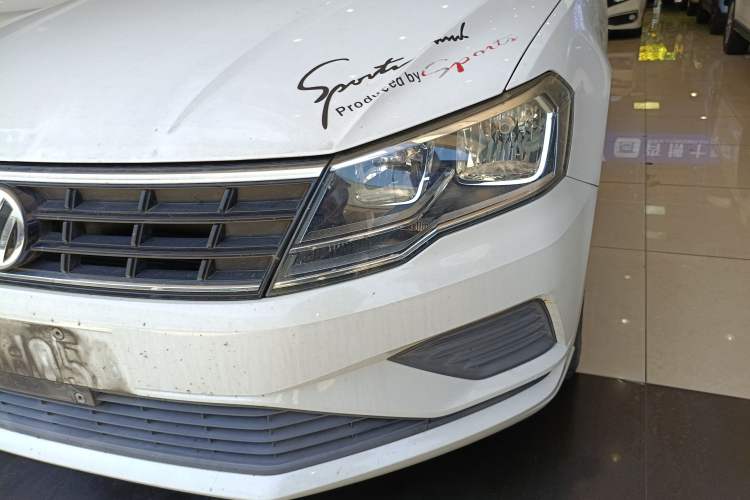 Used Volkswagen Jetta 2017 1.4L Manual Fashion Edition Left Front Headlight