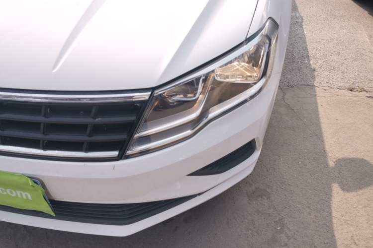 Used Volkswagen Jetta 2017 1.5L Automatic Fashion Model Left Front Headlight