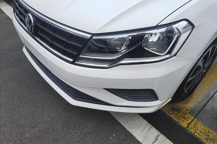 Used Volkswagen Jetta 2017 1.4L Manual Fashion Edition Left Front Headlight