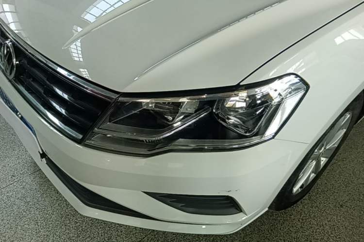 Used Volkswagen Jetta 2017 1.5L Automatic Fashion Model Left Front Headlight