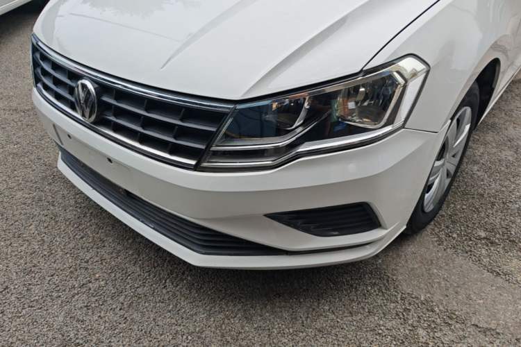 Used Volkswagen Jetta 2017 1.4L Manual Fashion Edition Left Front Headlight