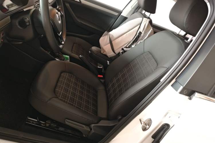 Used Volkswagen Jetta 2017 1.5L Automatic Comfort Model Left Front Seat