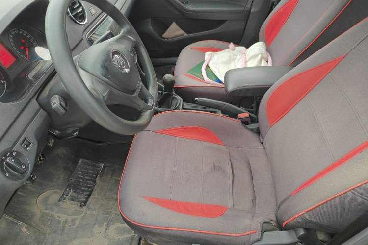 Used Volkswagen Jetta 2017 1.4L Manual Fashion Edition Left Front Seat