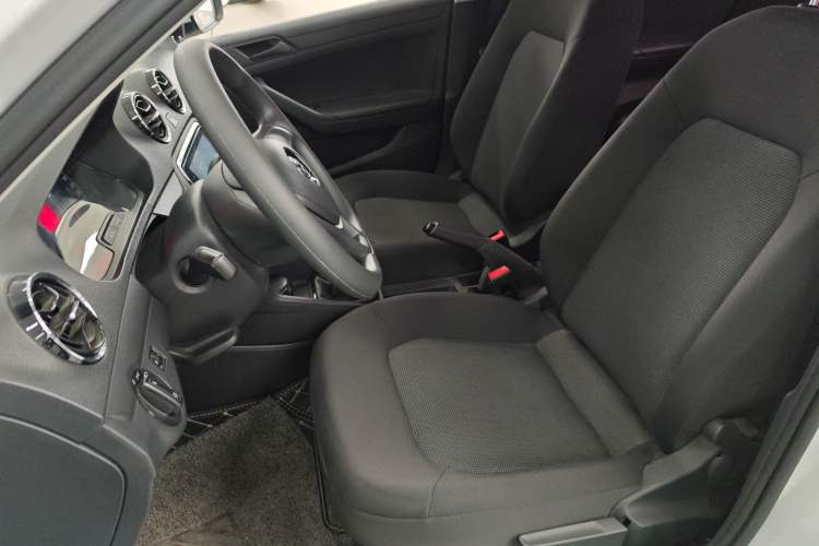 Used Volkswagen Jetta 2017 1.5L Manual Fashion Edition Left Front Seat