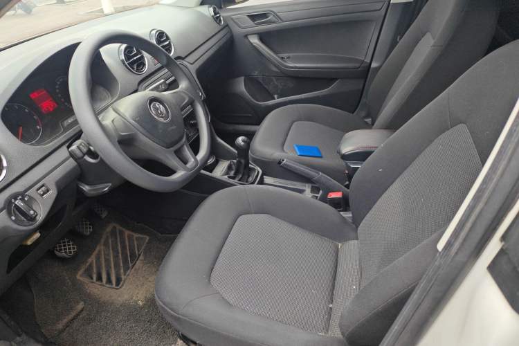 Used Volkswagen Jetta 2017 1.4L Manual Fashion Edition Left Front Seat